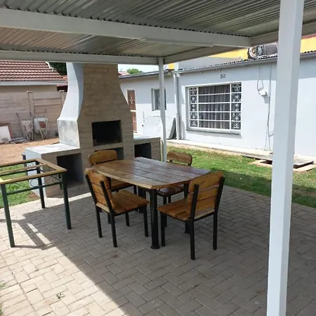 Resting Place @ 89 Bloemfontein Exterior foto